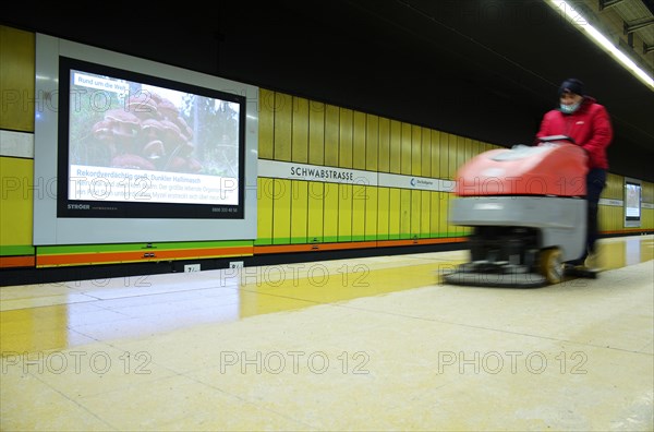 Disinfection of the platform