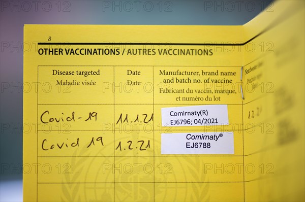 2 Covid vaccinations with vaccine Comirnaty registered in a vaccination card