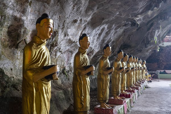 Caved filled with buddhas