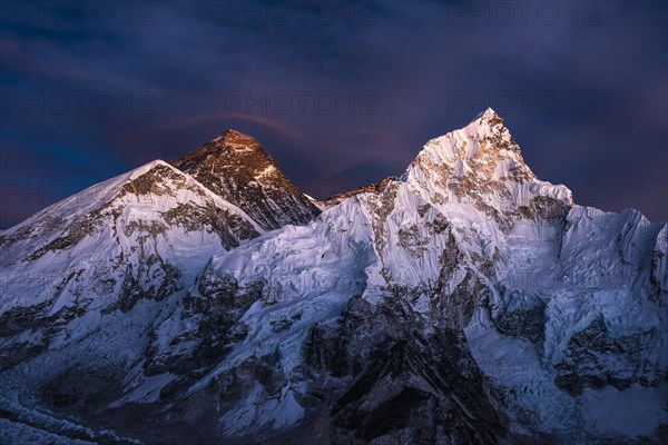 Sunset view from Kala Patthar of Mount Everest