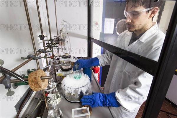 Laboratory at the Institute of Pharmacy and Medicinal Chemistry