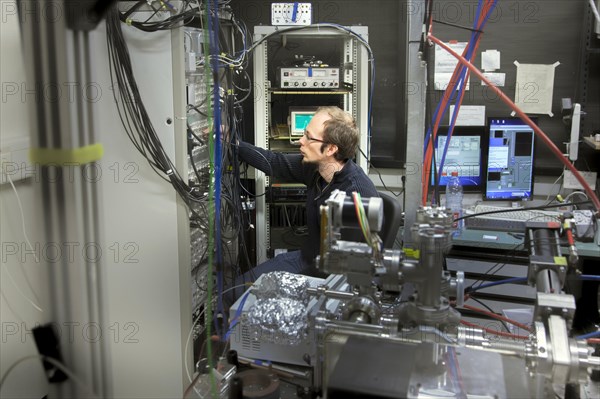 Laser laboratory of experimental physics at Heinrich Heine University Duesseldorf