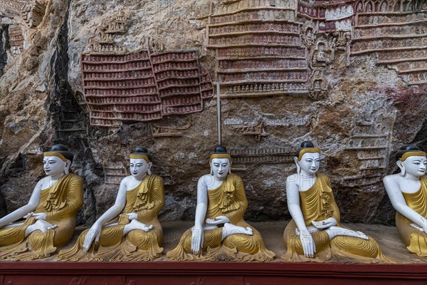 Cave filled with buddhas