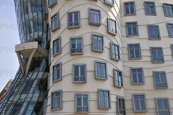 The dancing house, Prague