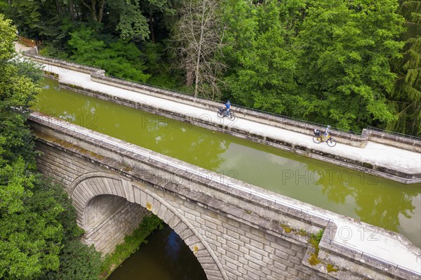 Bridge canal