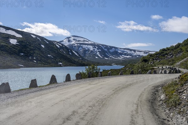 Turquoise lake and mountains