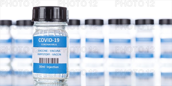 Vaccine Coronavirus Corona Virus COVID-19 Covid Vaccination Vaccine Panorama Textfreiraum Copyspace