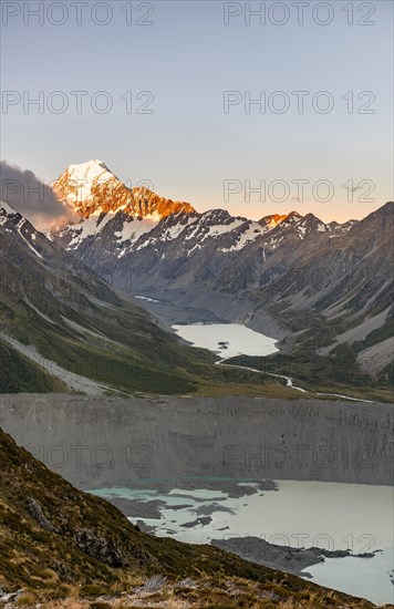 Mount Cook at sunset