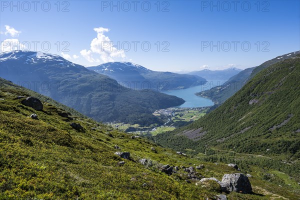 Fjord Innvikfjorden