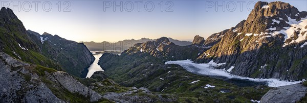 Frozen lake Trolljordvatnet