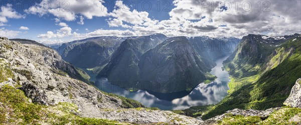 View from the top of Breiskrednosi