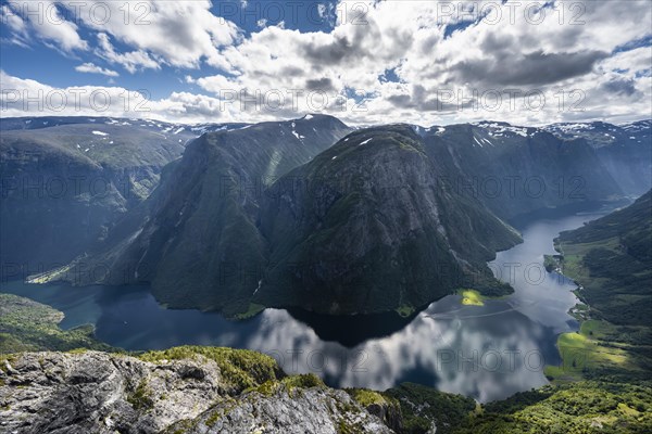 View from the top of Breiskrednosi