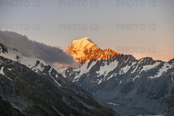 Mount Cook at sunset