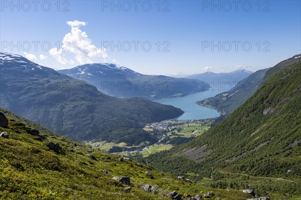 Fjord Innvikfjorden