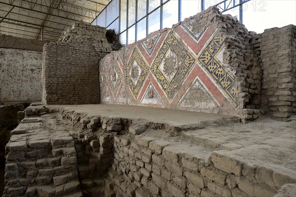 Colourful reliefs of the Moche culture on adobe walls