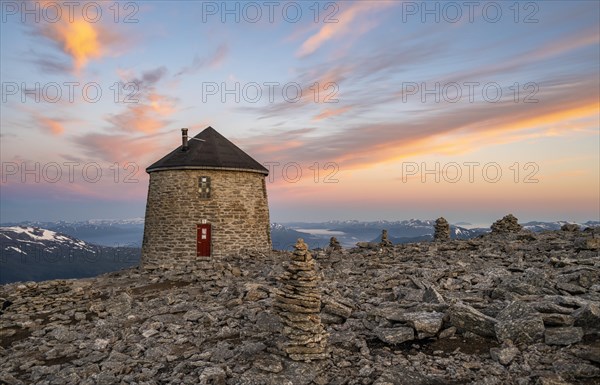 Mountain hut Kloumanstarnet