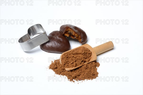 Gingerbread spice in scoop