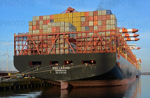 Container ship