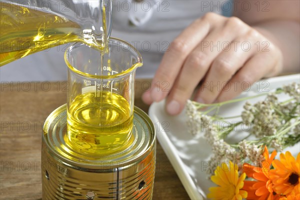 Production of yarrow and marigold ointment