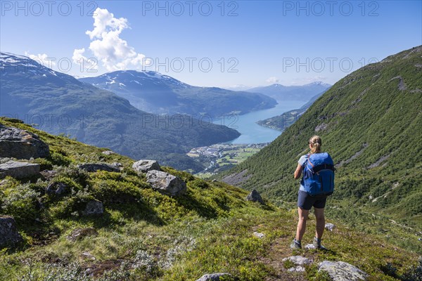 Hiker on the trail to Skala mountain