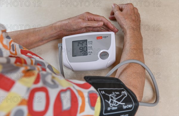 Blood pressure measurement