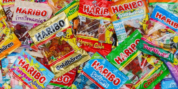 Haribo gummy bears different varieties wallpaper