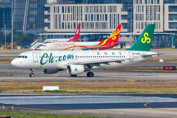 A Spring Airlines Airbus A320 with registration number B-6820 at Shanghai Hongqiao Airport