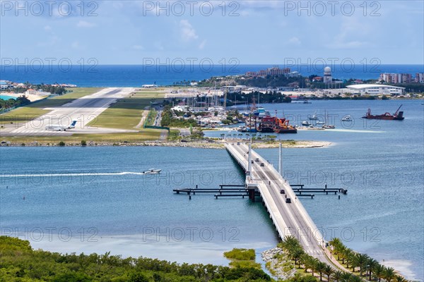 Overview St. Maarten Airport