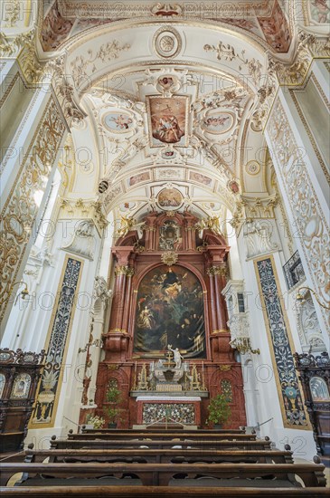 Side altar