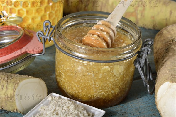 Production horseradish syrup