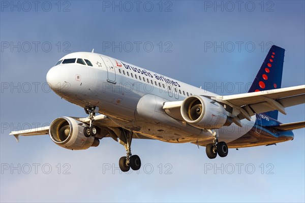 A Brussels Airlines Airbus A319 with registration mark OO-SSI at Tenerife South Airport