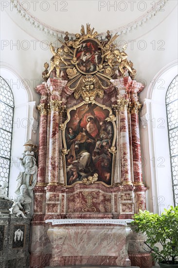 Side altar