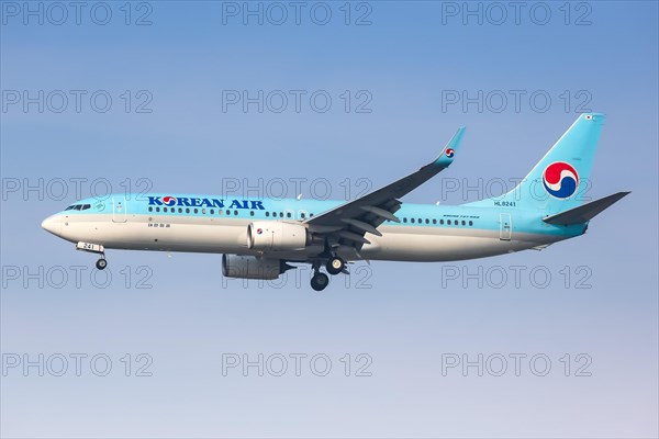 A Korean Air Boeing 737-800 with registration number HL8241 lands at Seoul Incheon Airport