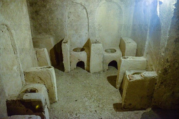 Burial cellar