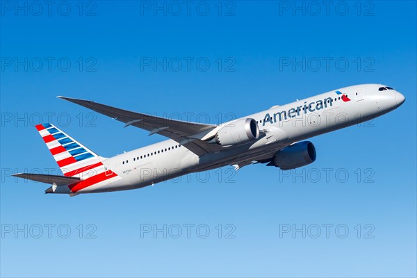 A Boeing 787-9 Dreamliner aircraft of American Airlines with registration number N833AA at Frankfurt Airport