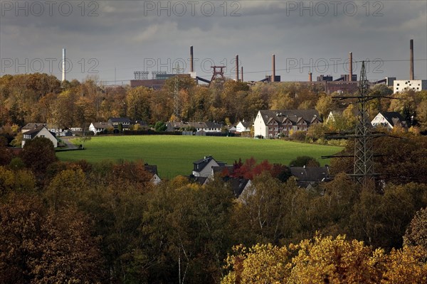 Panorama seen from the Mechtenberg towards the Zollverein colliery