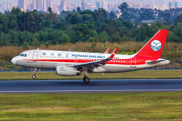 An Airbus A319 aircraft of Sichuan Airlines with registration number B-6453 at Chengdu airport