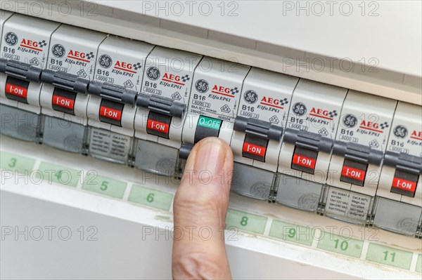 Fuse panelFuse box