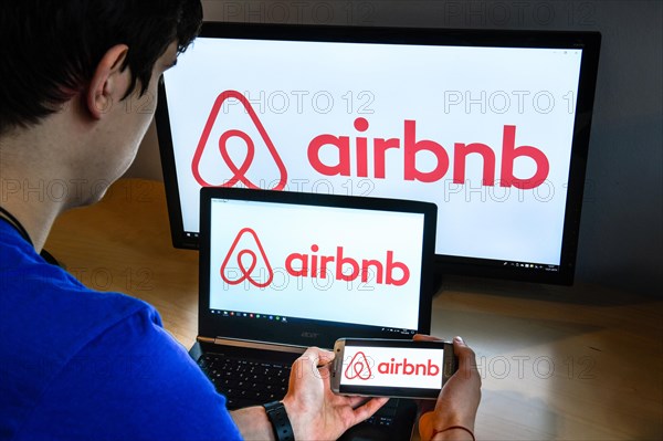 Logo Airbnb