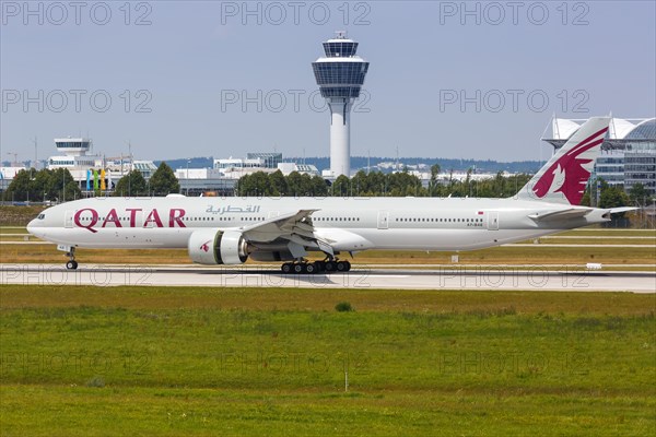 A Boeing 777-300ER aircraft of Qatar Airways with registration number A7-BAE at Munich Airport