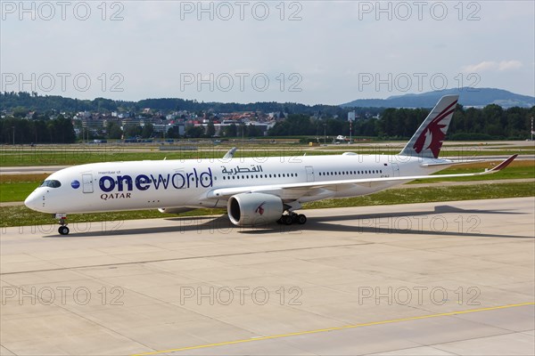 A Qatar Airways Airbus A350-900 aircraft with registration number A7-ALZ in the OneWorld special livery at Zurich Airport