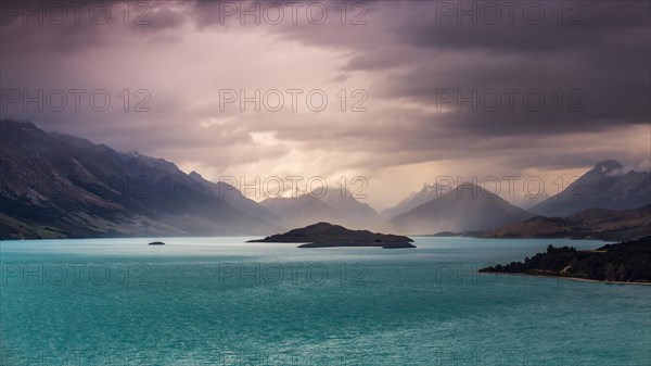 Lake Wakatipu