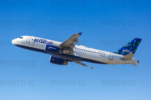 A JetBlue Airbus A320 with registration N537JT at Los Angeles Airport