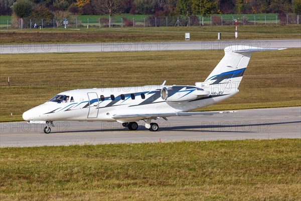 A Cessna 650 Citation III aircraft of Jetstream Air with registration number HA-JEV at Munich Airport