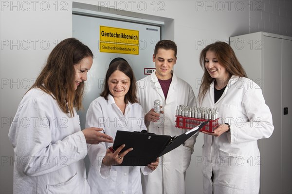 Scientist in the field of genetic engineering in the Faculty of Biology at the University of Duisburg-Essen