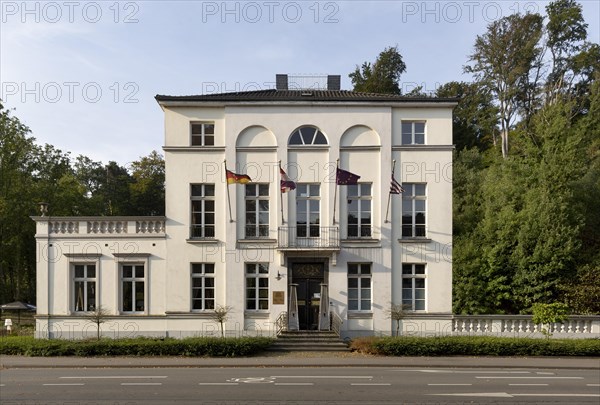 Villa Dorsemagen or Villa Nova