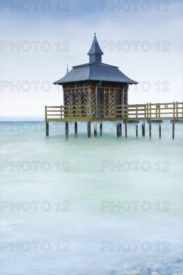 Iced bathhouse