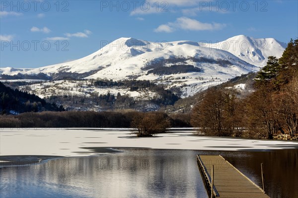 Lake Chambon in winter