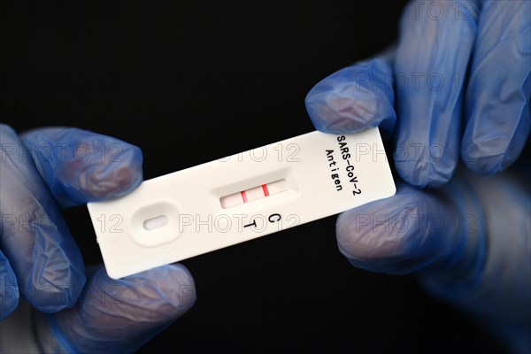 Positive antigen rapid test