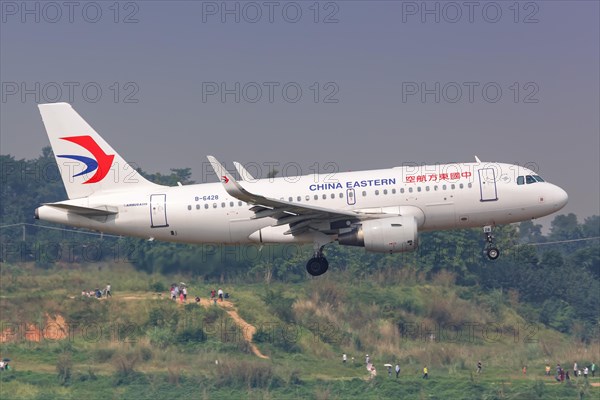 An Airbus A319 aircraft of China Eastern Airlines with registration number B-6428 at Chengdu Airport